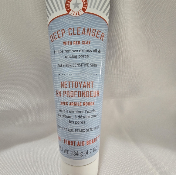 FIRST AID BEAUTY Pure Skin Deep Cleanser with Red Clay - 4.7oz - Ulta Beauty - Picture 4 of 6